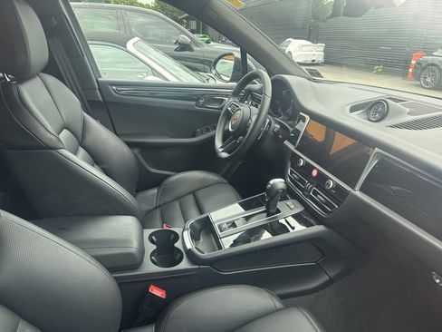 Certified 2026 Porsche Macan AWD/4WD image 14
