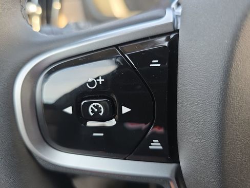 New 2026 Volvo XC90 B6 Ultra w/ Lounge Package image 19