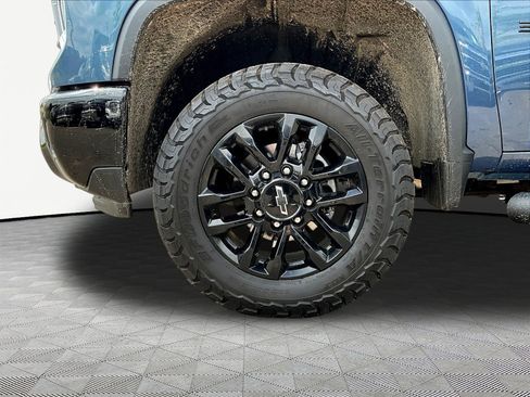 Used 2025 Chevrolet Silverado 3500 LTZ w/ Trail Boss Package AWD/4WD image 32