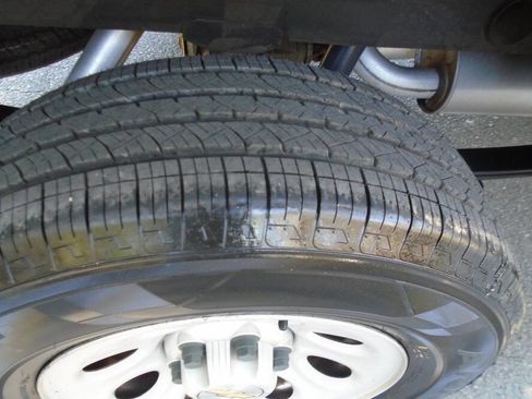 Used 2009 Chevrolet Silverado 1500 W/T image 25