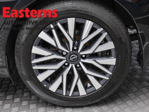 Used 2024 Nissan Altima 2.5 SV w/ SV Premium Package FWD image 8