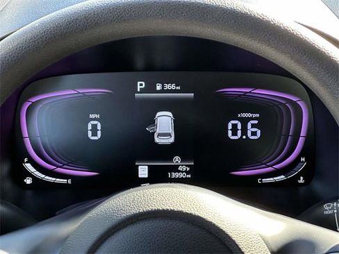 Certified 2025 Kia Soul LX w/ Option Group 015 image 11