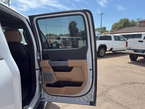 Used 2021 Ford F150 Lariat AWD/4WD image 17