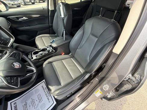 Used 2023 Buick Envision Essence image 19