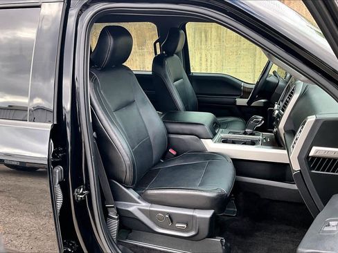 Used 2016 Ford F150 Lariat image 8