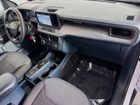 Used 2022 Ford Maverick XL image 29