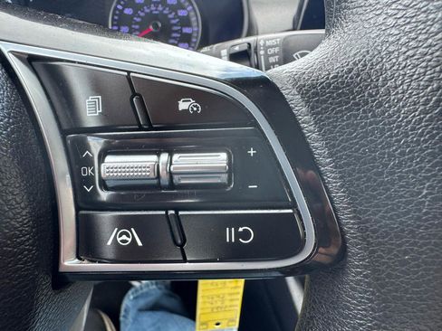 Used 2023 Kia Forte LX image 17