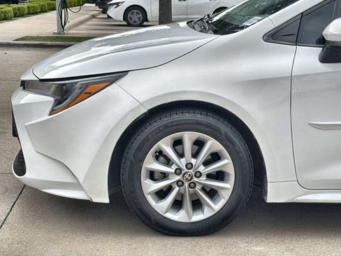 Used 2022 Toyota Corolla LE w/ LE Convenience Package FWD image 10