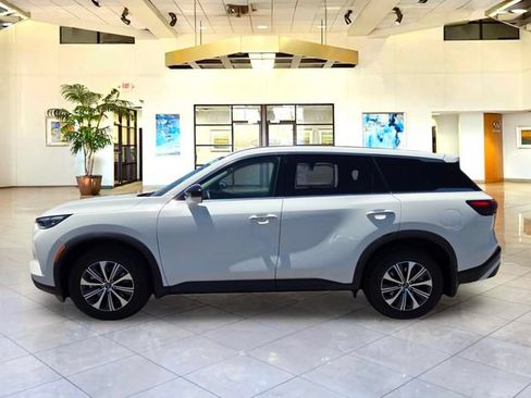 Certified 2025 INFINITI QX60 Pure AWD/4WD image 8