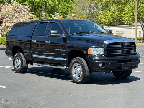 Used 2005 Dodge Ram 2500 Truck SLT image 4