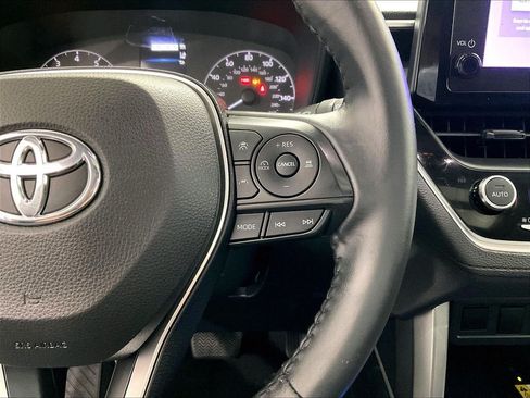 Used 2023 Toyota Corolla Cross LE w/ Moonroof Package AWD/4WD image 24