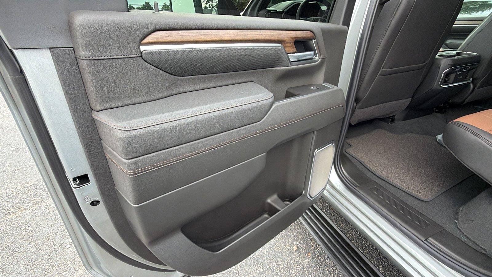 New 2026 Chevrolet Silverado 2500 High Country w/ High Country Premium Package AWD/4WD image 19