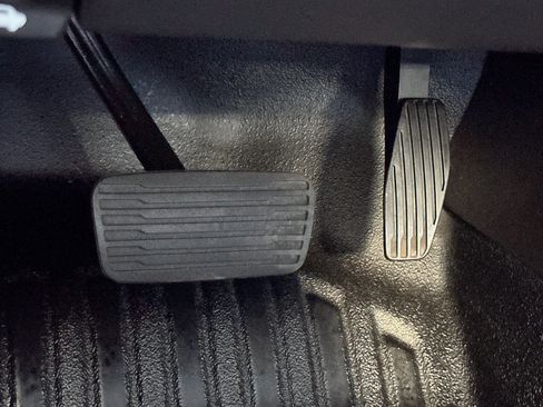 Used 2022 GMC Sierra 1500 Pro w/ Pro Value Package image 36