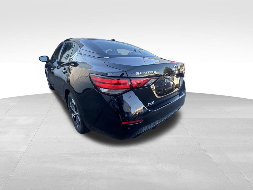 Used 2021 Nissan Sentra SV FWD image 3