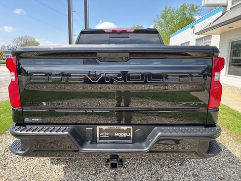 Used 2025 Chevrolet Silverado 1500 ZR2 w/ Technology Package AWD/4WD image 5