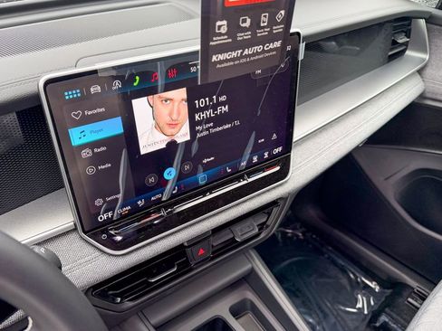 New 2026 Volkswagen Tiguan S image 18