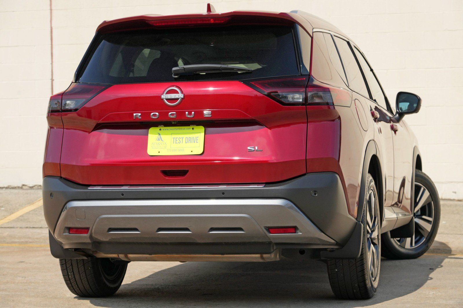 Used 2023 Nissan Rogue SL w/ SL Premium Package FWD image 4