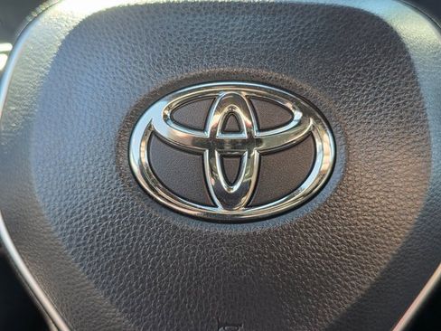 Used 2022 Toyota Corolla SE image 22