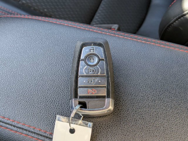 Used 2025 Ford Escape ST-Line Select AWD/4WD image 30