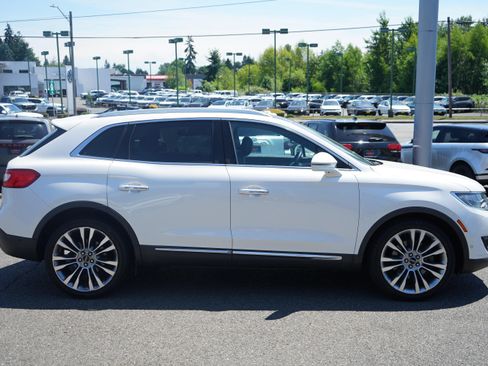 Used 2016 Lincoln MKX Reserve w/ Luxury Package AWD/4WD image 6
