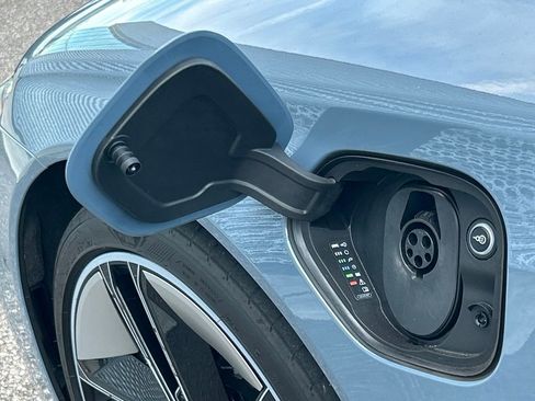 Used 2023 Audi RS e-tron GT w/ Ceramic Brake Package image 51