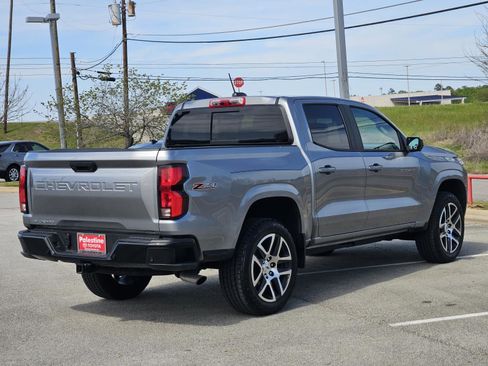 Used 2024 Chevrolet Colorado Z71 w/ Z71 Convenience Package 2 image 6