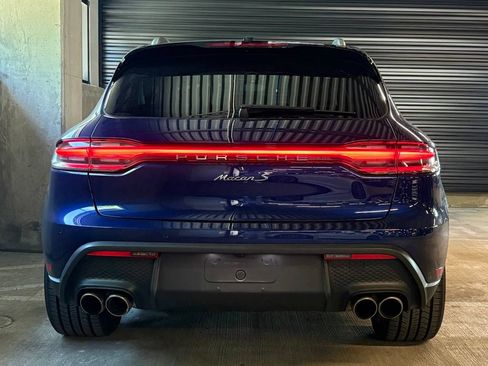 Certified 2023 Porsche Macan S AWD/4WD image 7