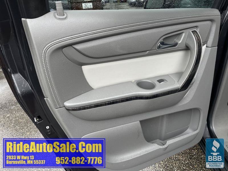 Used 2014 GMC Acadia SLT w/ Technology Package AWD/4WD image 11