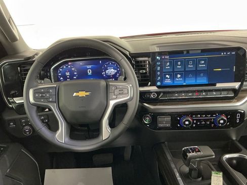 New 2026 Chevrolet Silverado 1500 LT w/ Z71 Off-Road Package AWD/4WD image 15