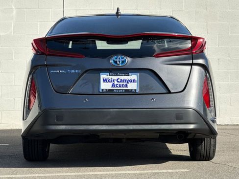 Used 2019 Toyota Prius Prime Advanced w/ Preferred Accessory Package image 8