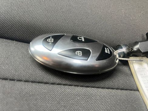 Used 2025 Hyundai Elantra SEL image 22