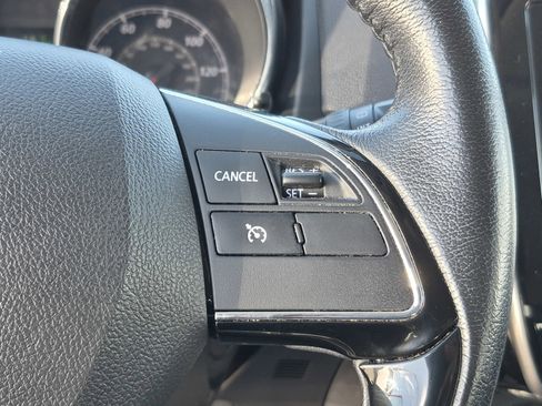 Used 2022 Mitsubishi Outlander Sport SE image 28