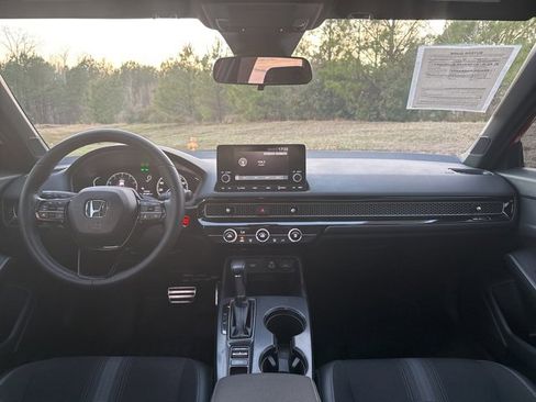 Used 2023 Honda Civic Sport image 13