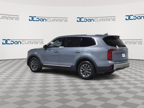 Used 2024 Kia Telluride LX AWD/4WD image 7