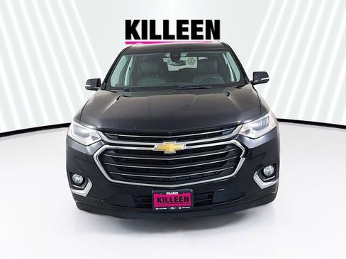 Used 2018 Chevrolet Traverse Premier w/ Driver Confidence II Package FWD image 2
