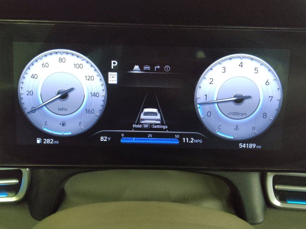 Used 2025 Hyundai Elantra SEL FWD image 23