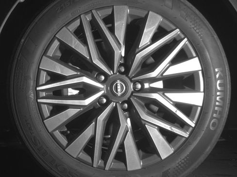 Used 2025 Nissan Altima 2.5 SV image 12