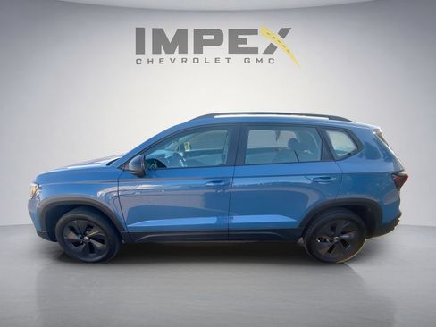 Used 2025 Volkswagen Taos S FWD image 2
