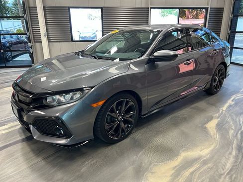 Used 2017 Honda Civic Sport image 31
