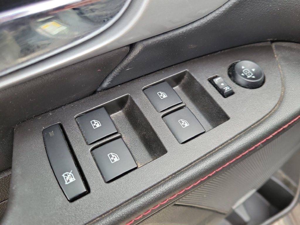 Used 2015 GMC Terrain SLE w/ Convenience Package AWD/4WD image 17
