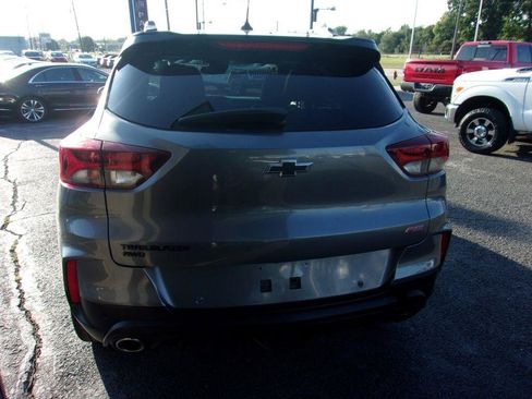 Used 2021 Chevrolet TrailBlazer RS w/ Sun and Liftgate Package AWD/4WD image 5
