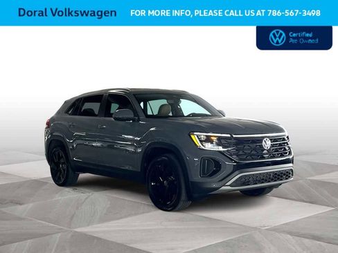 Used 2026 Volkswagen Atlas Cross Sport SE w/ Black Wheel Package FWD image 2