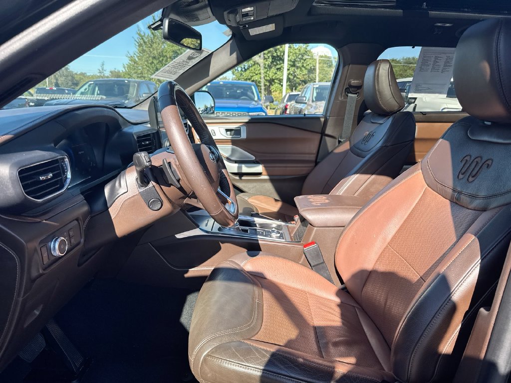 Used 2021 Ford Explorer King Ranch w/ Premium Technology Package AWD/4WD image 21