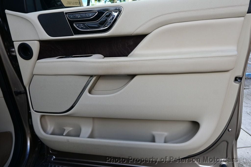 Used 2019 Lincoln Navigator Reserve w/ Cargo Package AWD/4WD image 43