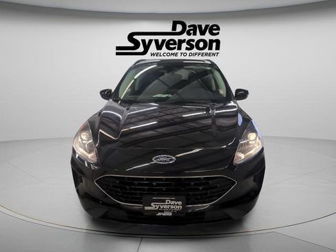 Used 2022 Ford Escape SE w/ SE Sport Appearance Package image 6