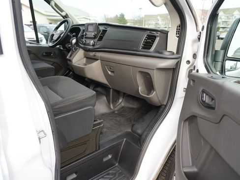 Used 2022 Ford Transit 350 XL image 12