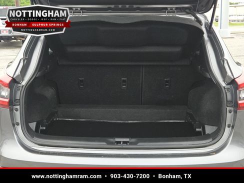Used 2020 Nissan Rogue Sport S FWD image 9