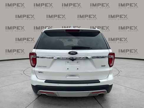 Used 2017 Ford Explorer Limited w/ Equipment Group 301A image 4