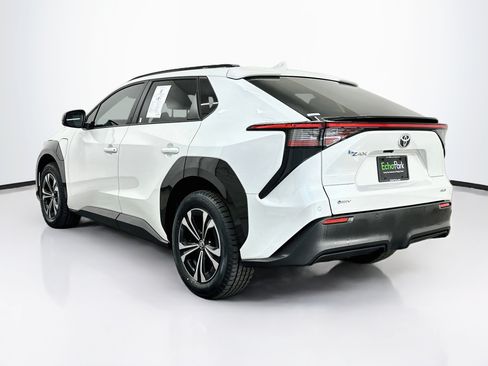 Used 2024 Toyota bZ4X AWD w/ Weather Package image 5