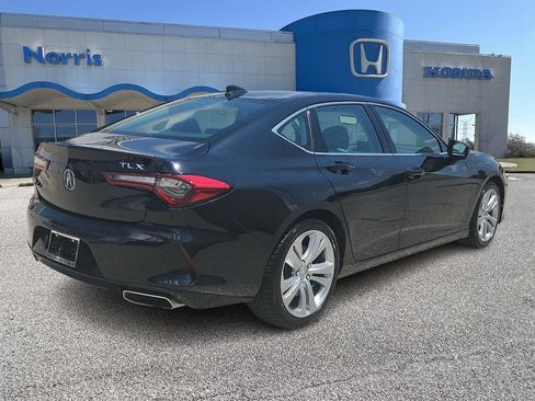 Used 2023 Acura TLX w/ Technology Package FWD image 4